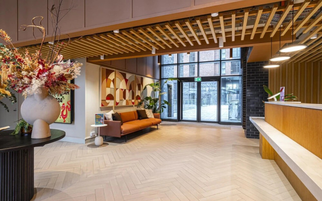 Designer Waterside Flat
