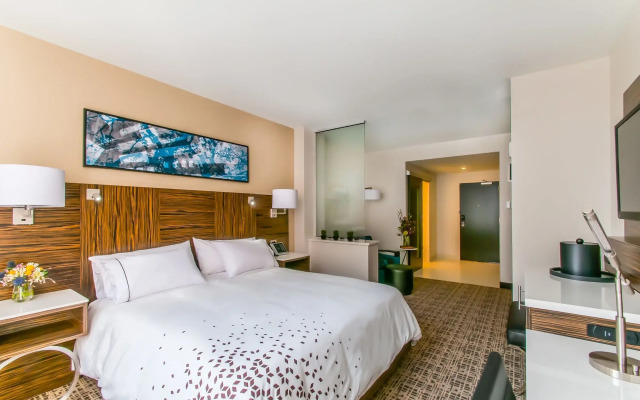 Renaissance Denver Downtown City Center Hotel