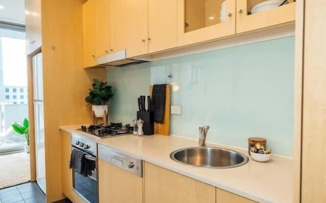 Paradiso on Bent - Netflix - Wifi - City life