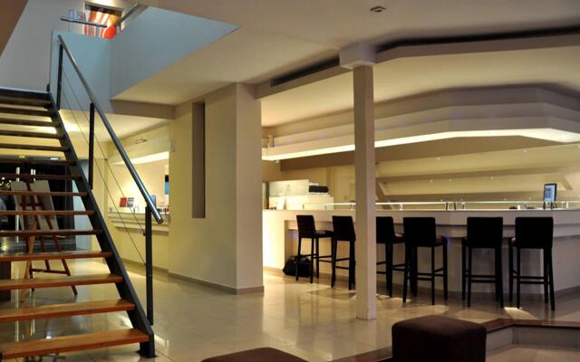 Piazza Hotel