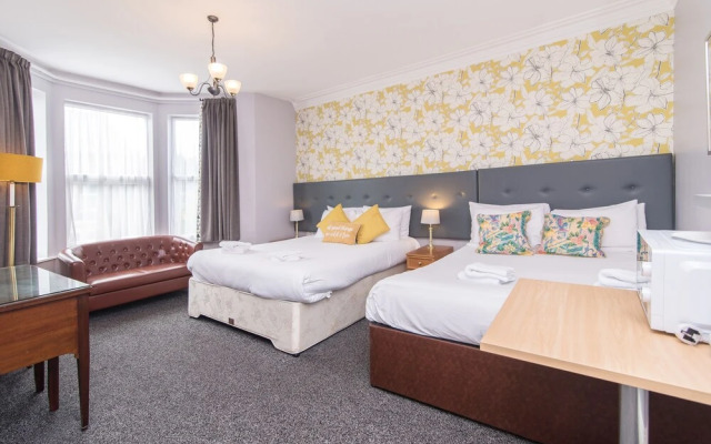 The Linden Leaf Rooms - Classy Studios