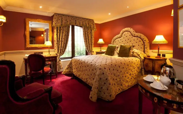 Coombe Abbey Hotel