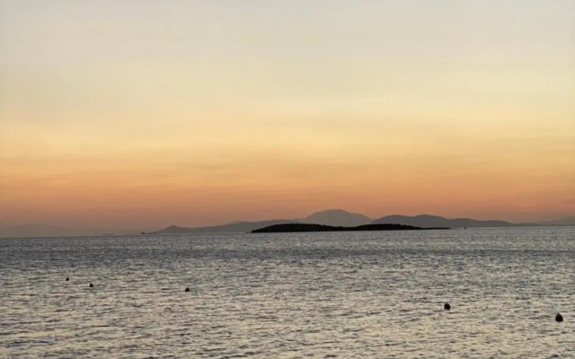 Kavouri Seaside Luxury Bungalow