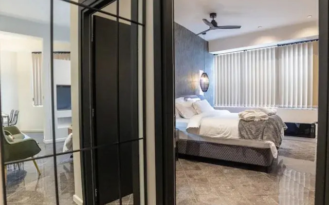 Trikala Mall Suites !