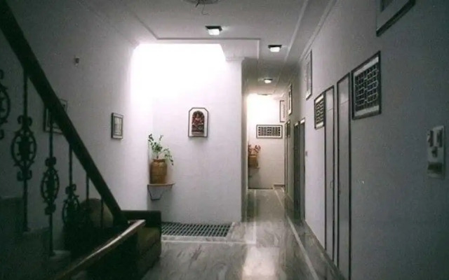 Hotel Surya