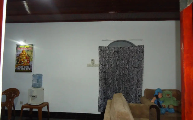 Queen Bee Guest House