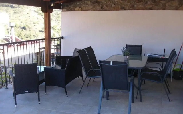 Love Holiday Suite 1