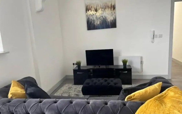Desborough Apartment Retreat