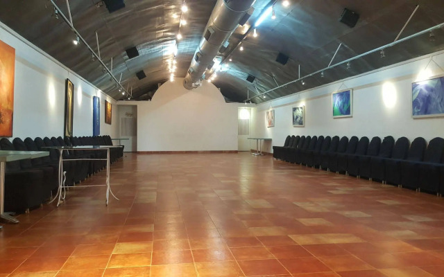 Le Sutra Hotel