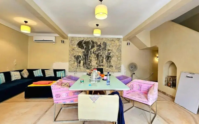 Marrakesh 6-bed Housing Authentic Berber