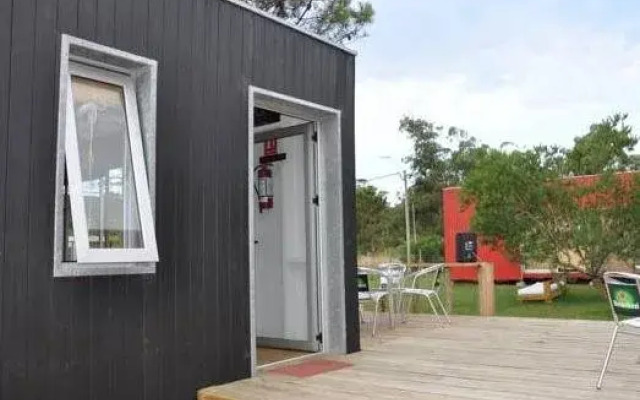 Rojo y Negro Hostel - Posada