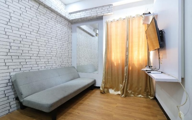 The Suites Metro Apartment - King Property By Zuzu – Guest Rooms – Bandung