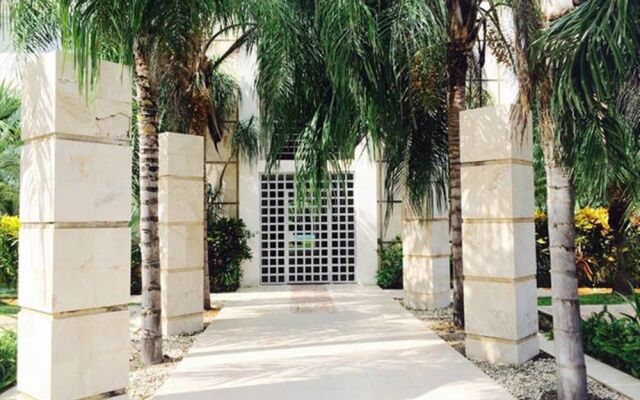 Golf Condominium by ChezPlaya