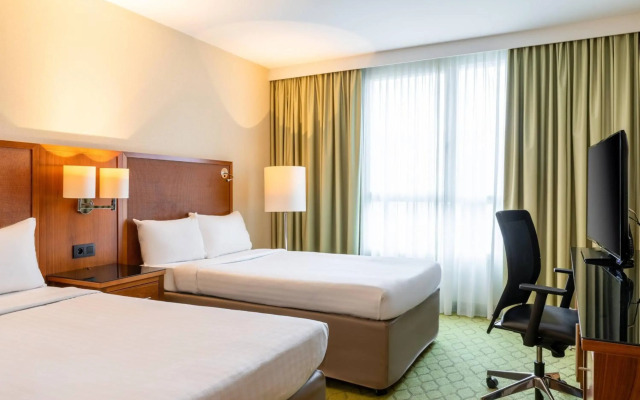 Courtyard by Marriott Paris Saint Denis
