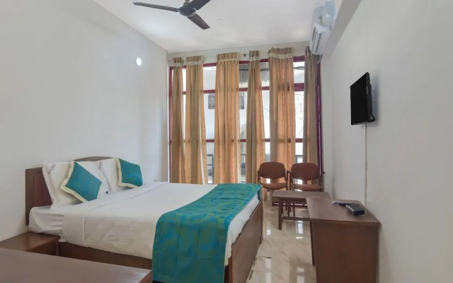 Hotel Raj