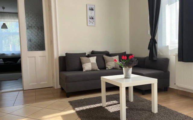 IDILL APARTMANHáZ B&B