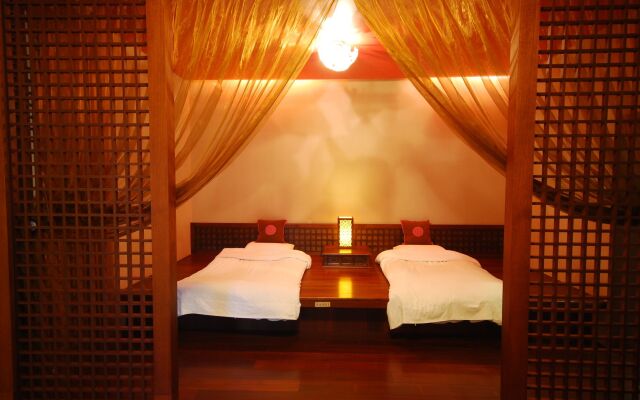 March Three Inn