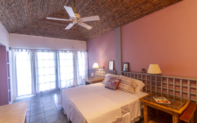 Bequia Beachfront Villa Hotel