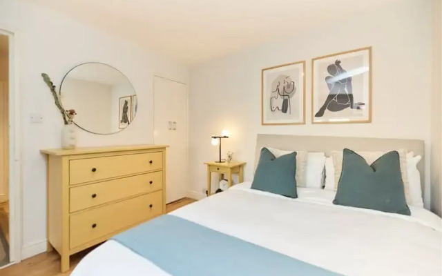 The Brunswick Retreat - Warm 3bdr Flat With Balcony