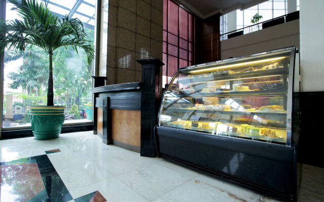 Oasis Amir Hotel