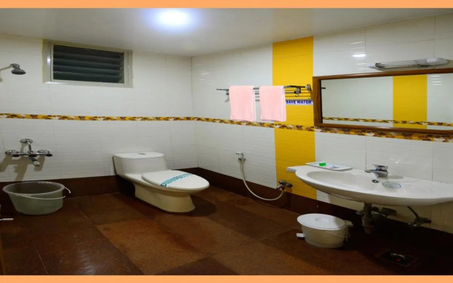 4 BHK Guest house in Conevnt Road, Kodaikanal(5D65), by GuestHouser