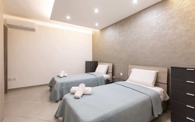 Brand NEW 3bed-hosted by Sweetstay