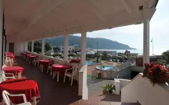 Morcavallo Hotel & Wellness