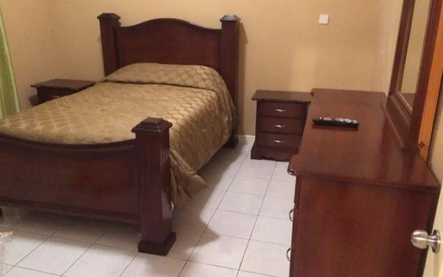 Ocho Rios Boardwalk Apartment