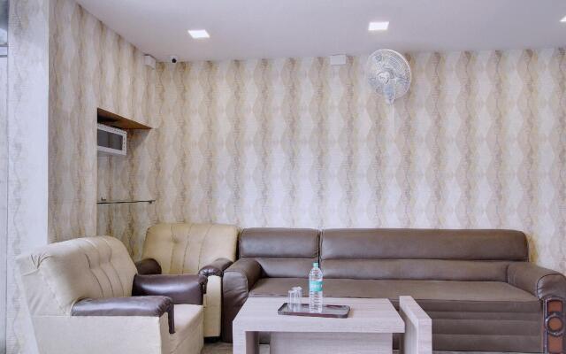 OYO 24259 Hotel Blue Inn