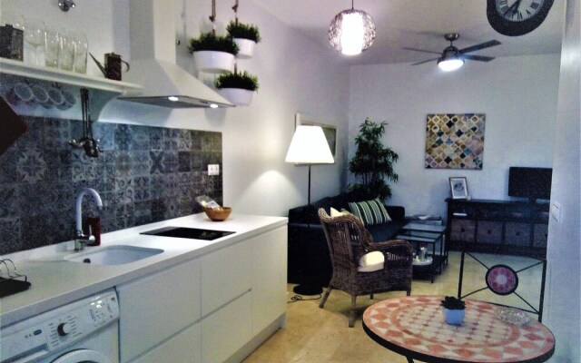 Elegant Accommodation In Old Helmet