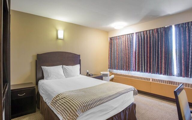 Econo Lodge Inn & Suites City Centre