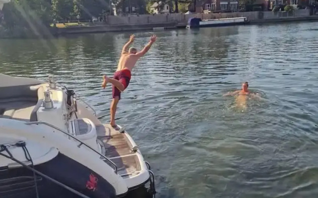 Romantic 3beds Yacht Escape on Thames