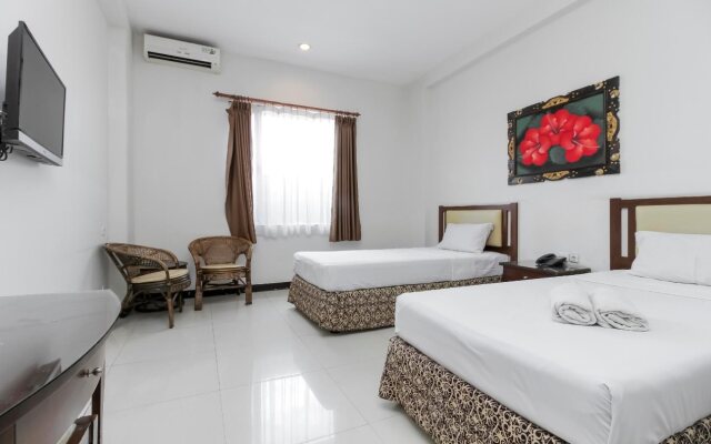 Emia Hotel