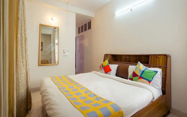 OYO 13726 Home Cozy 2BHK Hathi Paon Road