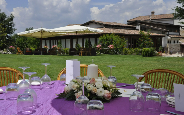 Borgo Patierno Agristor Country House