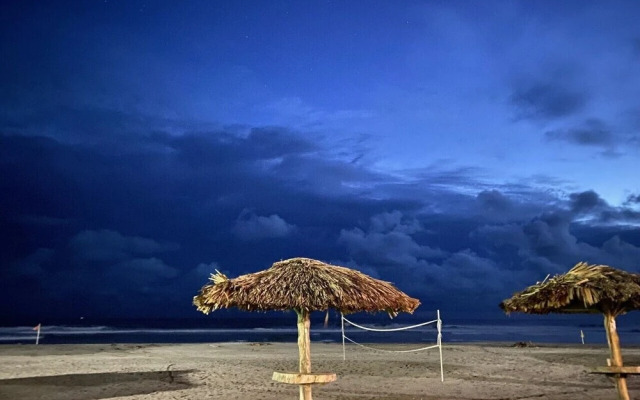 Hotel Tesoro Beach