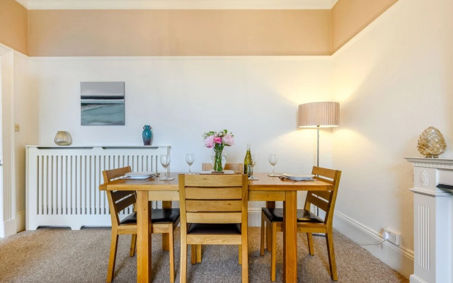 1 Flaxford House