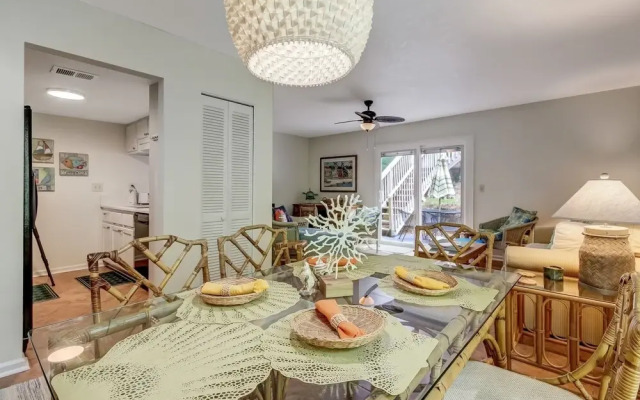 2646b 1st Ave 3 Bedroom Townhouse by RedAwning