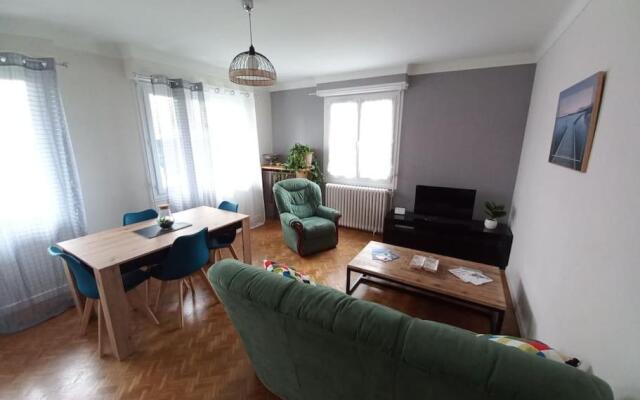 Appartement dans Villa