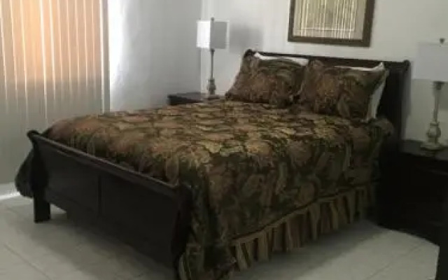 Beautiful 2 bedroom 1 bath