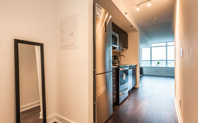 Life Suites - Fort York Central Condo