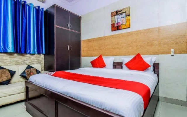 Maxfort Guest House Delhi