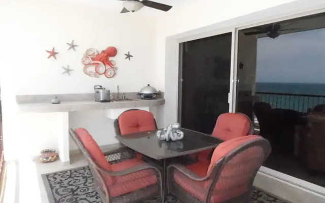 Sonoran Sky 2BR Upper 603 by Casago