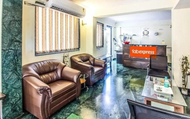 FabHotel East Field Homes