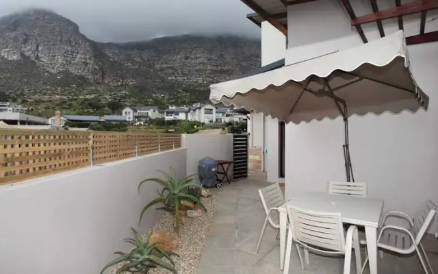 Rooster Cottage