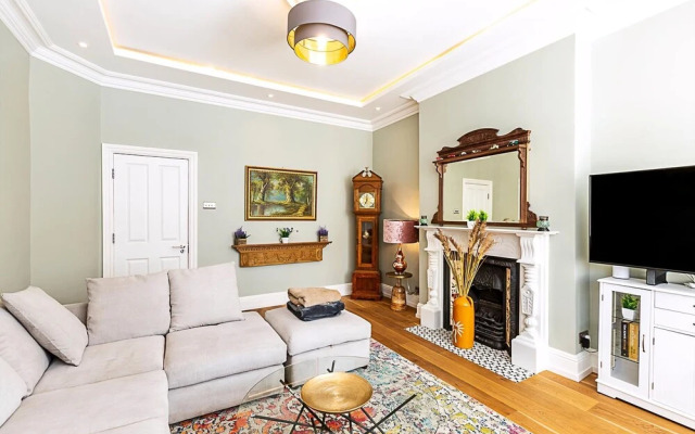 Chic Garden Flat in Leafy Ealing