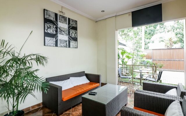 RedDoorz near Terminal Condong Catur 2