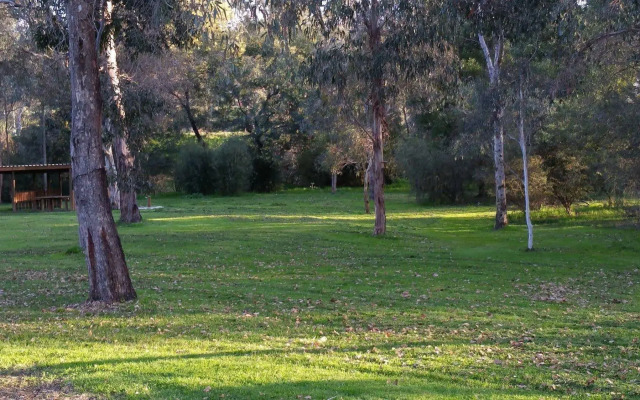 Yea Riverside Caravan Park