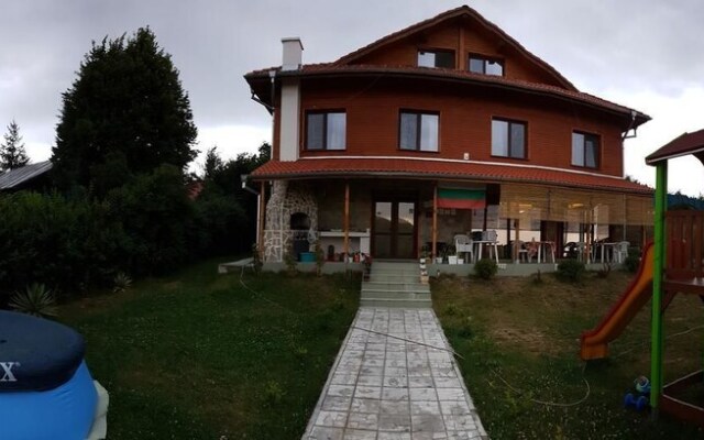 Yan BibiYan Guest House