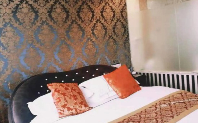 Hout Business Hotel
